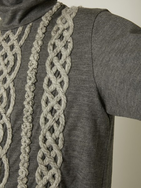 TAAKK(ターク) CABLE EMBROIDERY KNIT  / GRAY