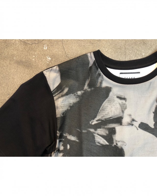TAAKK(ターク) LAYERED T-SHIRTS | Taking a lesson from the past ...